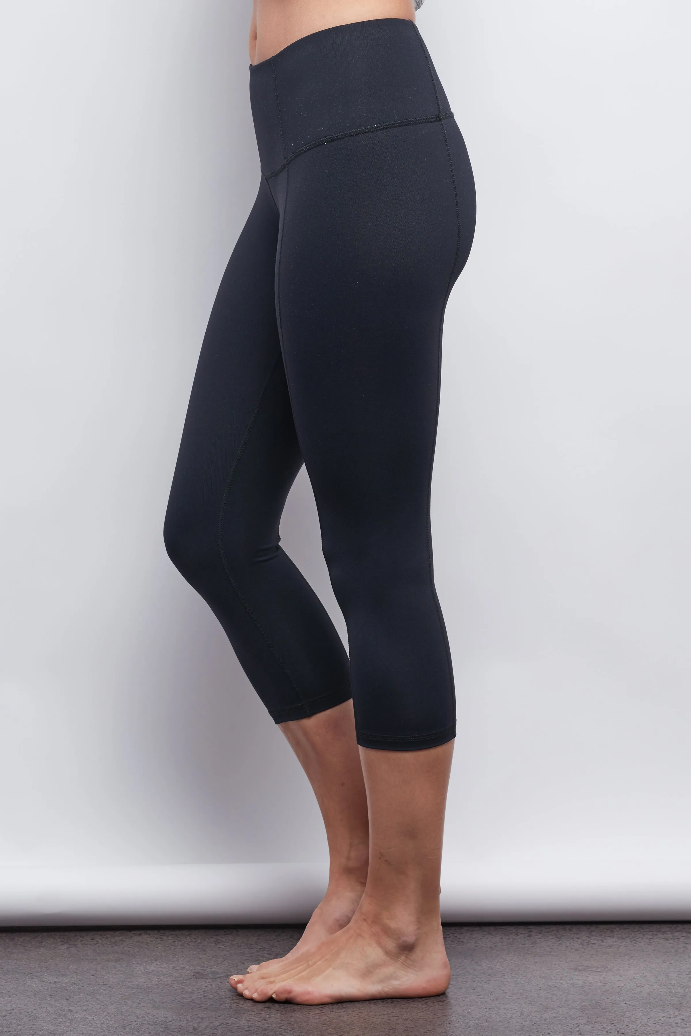 Black Contour Crop Legging - Plus Size