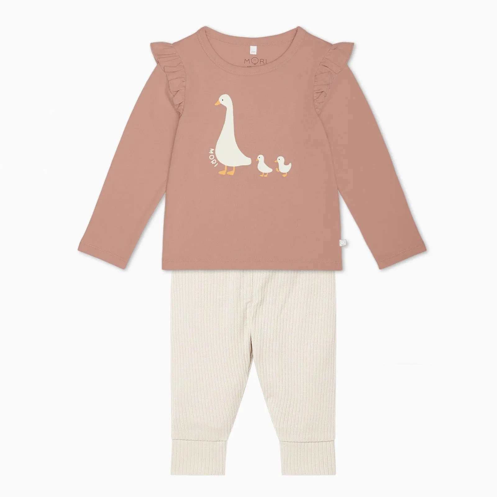 Duck Frilled Tee & Leggings Outfit