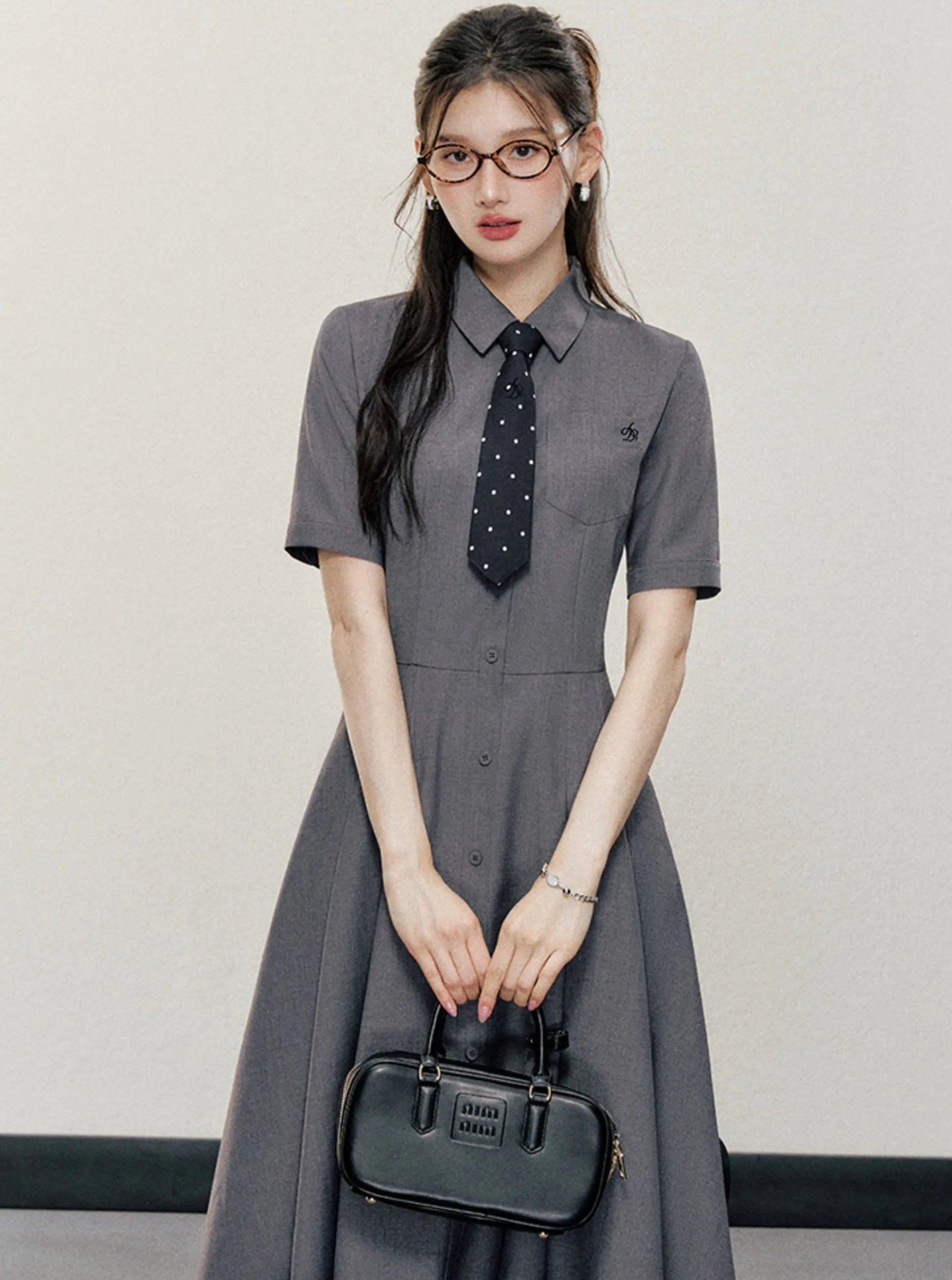 Elegant Charcoal Gray Shirt Dress: A-Line Button-Down with Short Sleeves and Collared Neckline
