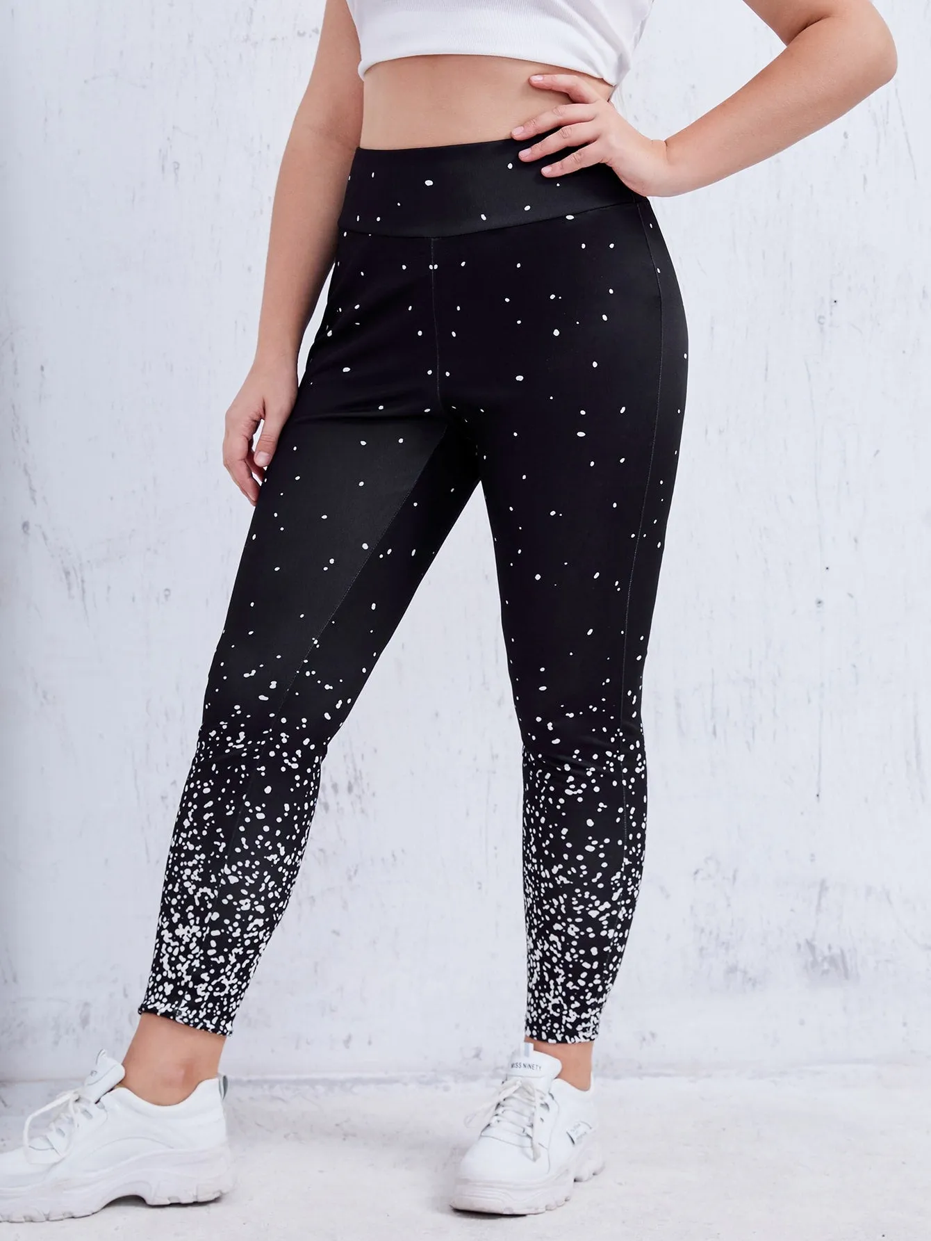 Graphic Capris Plus Size Leggings
