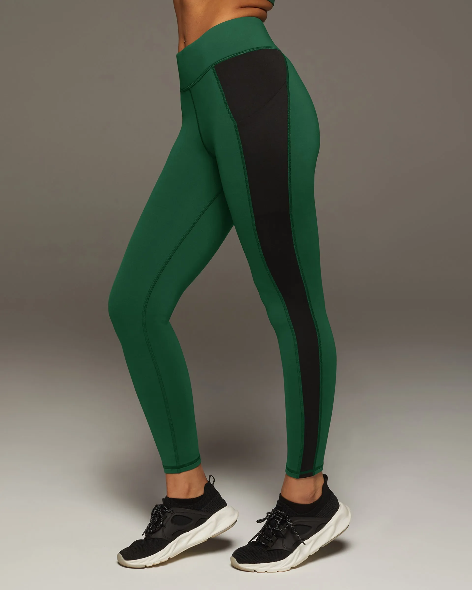 Velocity Pocket Legging